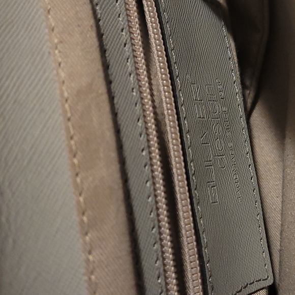 Guliver Design handmade Handbag in light grey - Picture 10 of 12